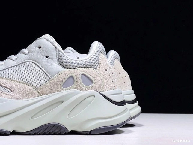 v2 EG7487 Yeezy Salt Boost Adidas 700 0812